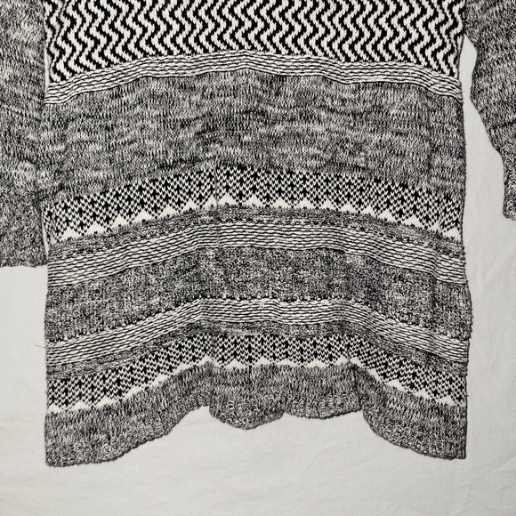 Cable & Gauge Large cowl neck womens Sweater - Picture 6 of 8